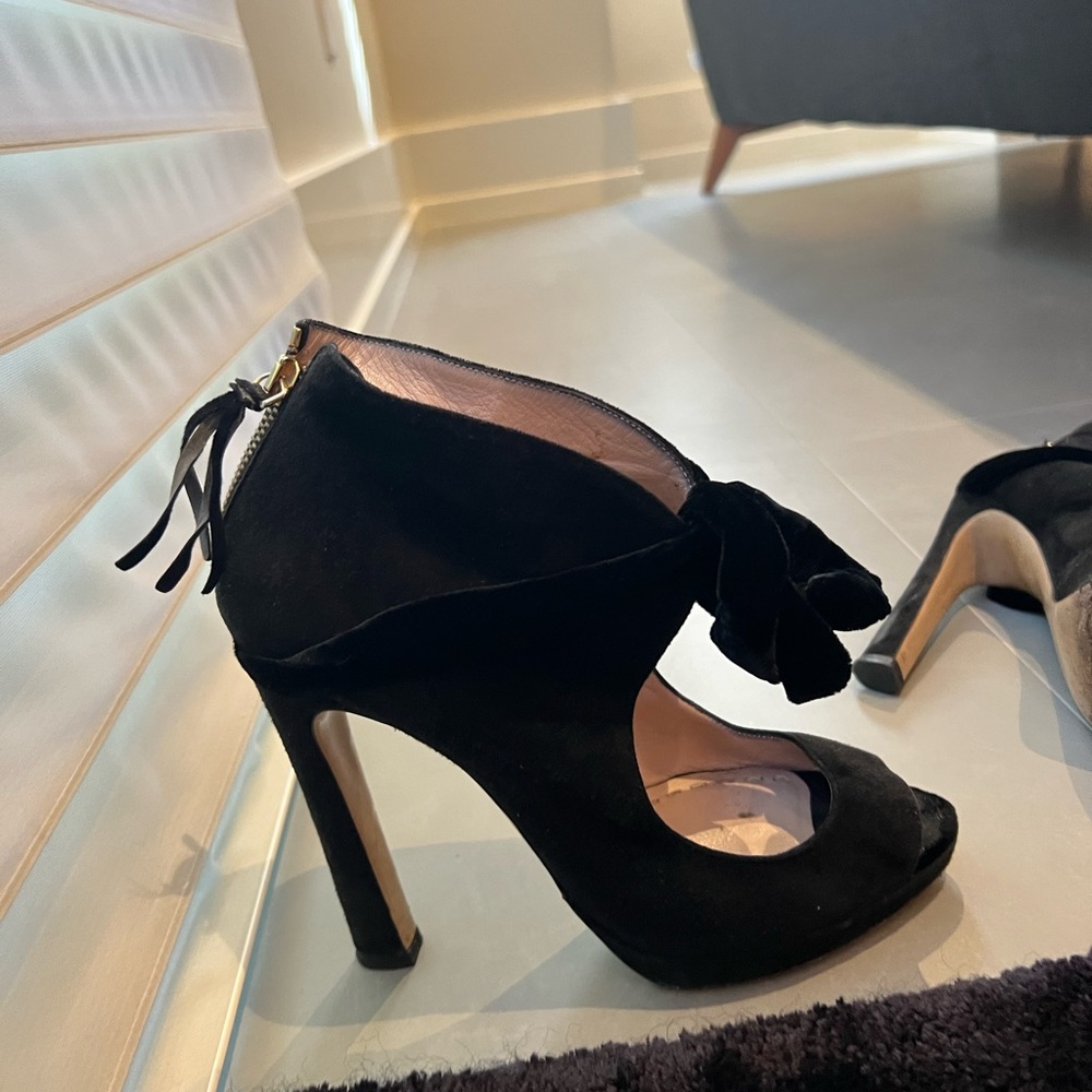 Miu Miu New Black Suede Velvet Bow Platform Pumps Booties Size 38 / 8 - Picture 4 of 4